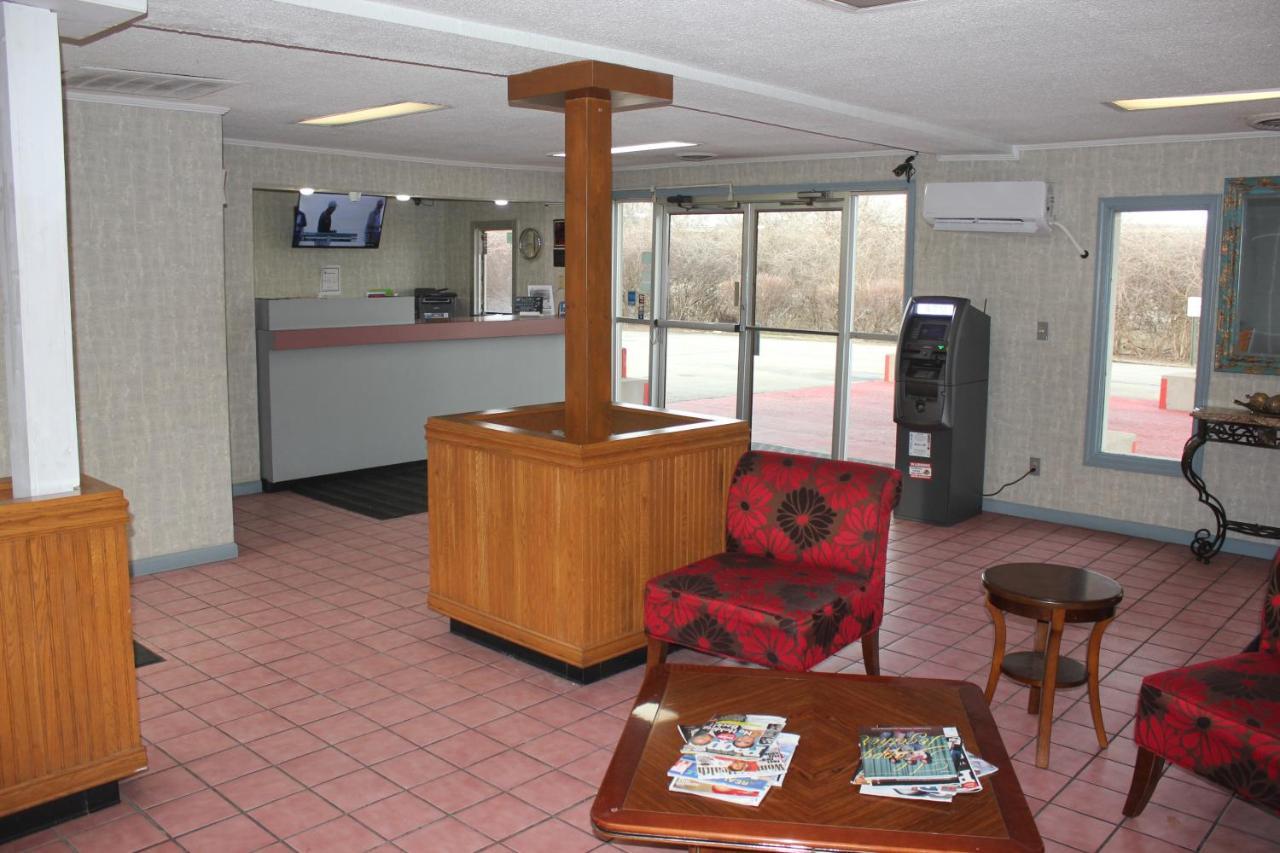 Red Carpet Inn - Louisville Ngoại thất bức ảnh