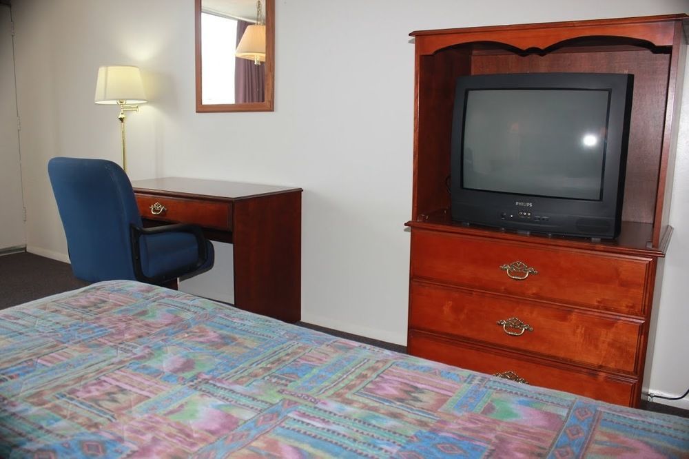 Red Carpet Inn - Louisville Ngoại thất bức ảnh