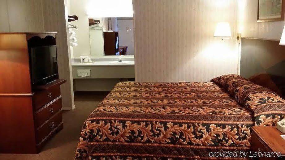 Red Carpet Inn - Louisville Ngoại thất bức ảnh