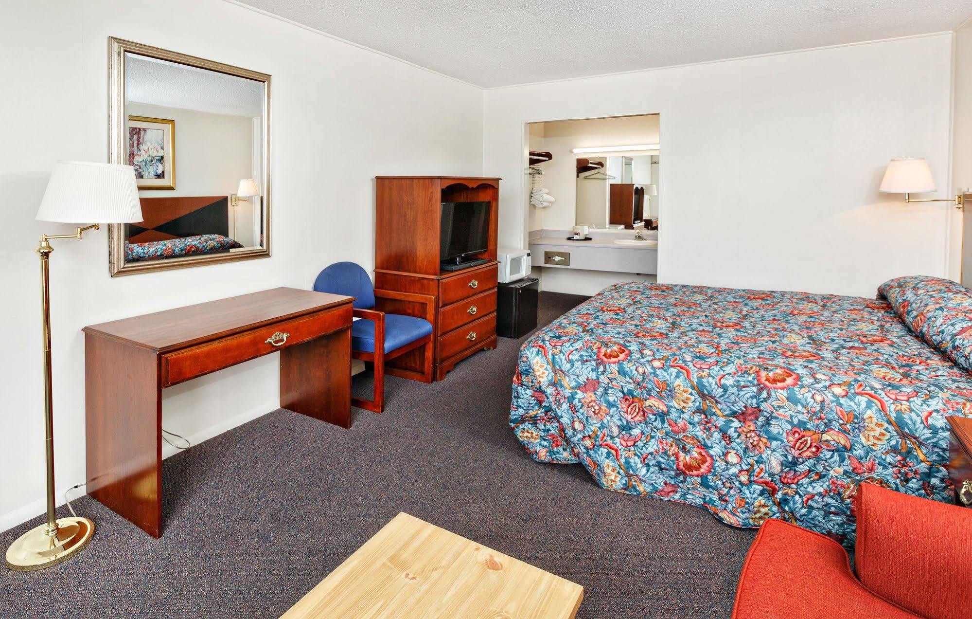 Red Carpet Inn - Louisville Ngoại thất bức ảnh